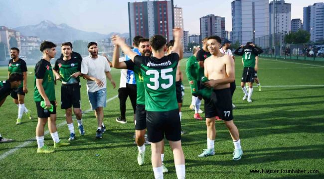 Büyük Toramanspor; 1. Amatör Küme'ye yükseldi