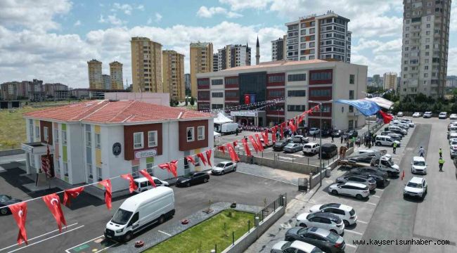 Eğitimde rekor kıran Melikgazi Belediyesi, 3 okulu daha hizmete açtı