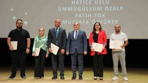 ERÜ'de '2024 Başarı Ödül Töreni' düzenlendi