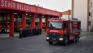 Kayseri itfaiyesi yangınla mücadele için Manisa'ya gitti