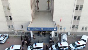 Kayseri'de 84 polis ile aranan şahıslara operasyon: 23 gözaltı