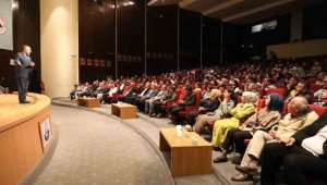 Melikgazi'de 'Kızılelma' konferansı