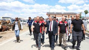 Melikgazi'de Kurban Pazar Yerleri hazır