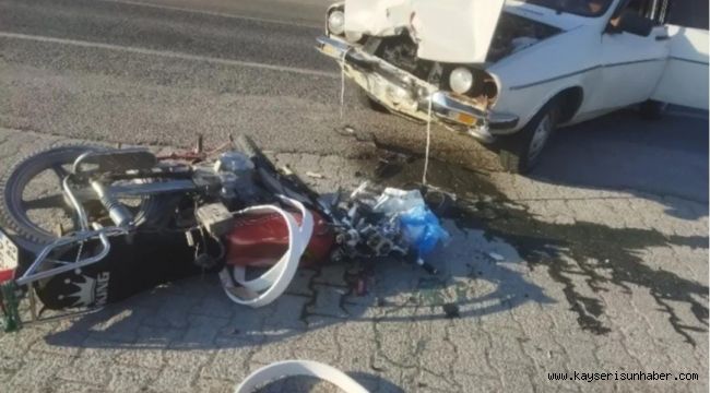 Otomobil ile motosiklet çarpıştı: " yaralı