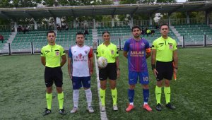 Yeni Esenspor 3 puanı 4 golle aldı