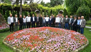 Başkan Büyükkılıç; Sarız'ın mahalle muhtarlarını büyükşehirde konuk etti