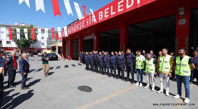 Başkan Büyükkılıç'tan itfaiye personeline: "İyi ki varsınız"