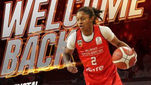 Crystal Dangerfield ile sözleşme yenilendi