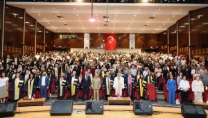 ERÜ Fen Fakültesi 2024-2025 mezunlarını verdi