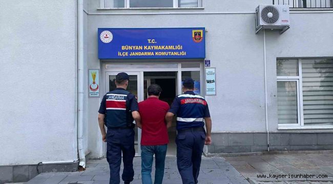 FETÖ üyesi şahıs jandarmadan kaçamadı