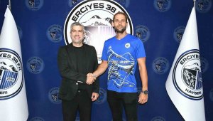Kadem Burak Yaşar ile 1 yıl daha
