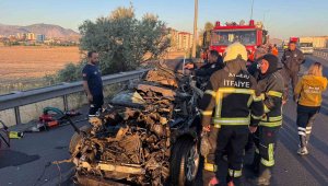 Kayseri'de otomobil tıra çarptı: 1 ölü