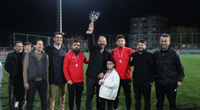 Kocasinan Şimşekspor'da Başkan Vekili Başkal görevinden ayrıldı