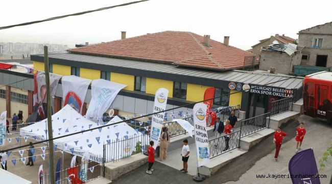 Melikgazi Belediyesi Mimarsinan Erva Spor Okulları açıldı