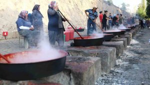 Melikgazi'de salçalar kaynamaya başlıyor