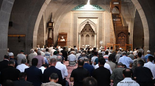 Şehitler için mevlidi şerif programı düzenlendi