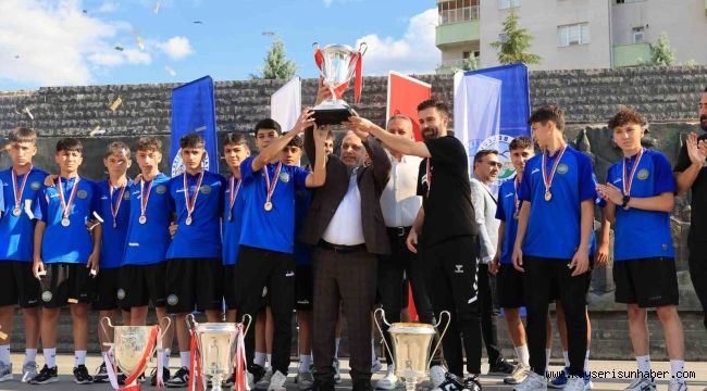 Talas'ın altın çocukları yine tarih yazdı