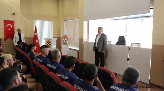 -UEFA C Lisans Antrenör Eğitim Programı Kayseri'de başladı