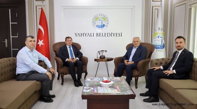 Ali İhsan Kabakcı'dan teşekkür plaketi