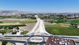 Başkan Çolakbayrakdar: "Yeni bulvarla günlük 20 bin aracın yolu 6,5 kilometre kısalıyor"