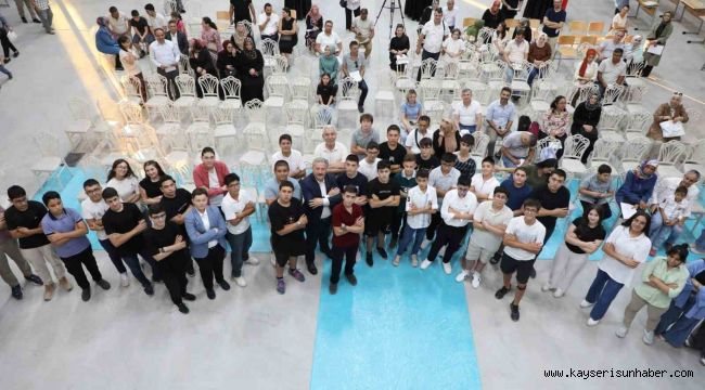 Başkan Palancıoğlu; Havacılık Lisesi'nin yeni öğrencileriyle tanıştı