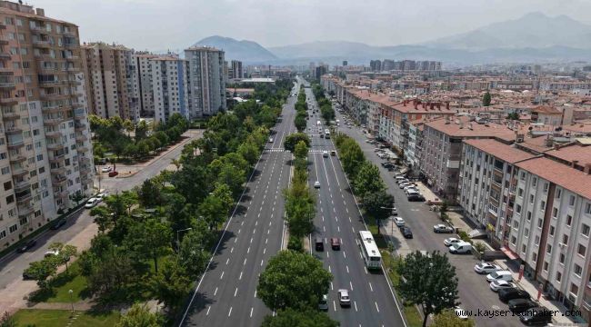 Büyükşehirin 20 milyon TL'lik yatırımla yenilediği havalimanı yoluna vatandaşlardan tam not