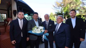 Genel Başkan Vekili Elitaş ve Bakan Yardımcısı Boyraz'dan Başkan Büyükkılıç'a ziyaret