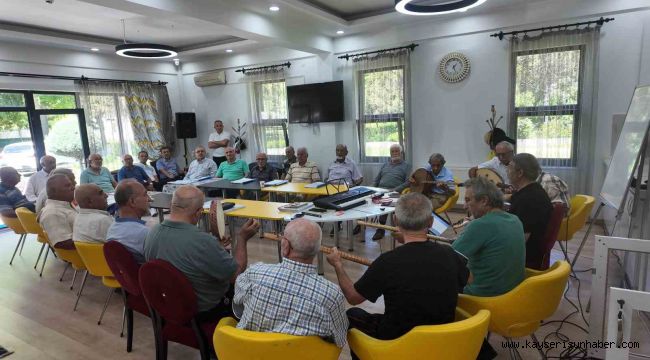 Gönül belediyeciliğinin en güzel sesi: Ulu Çınarlar Korosu