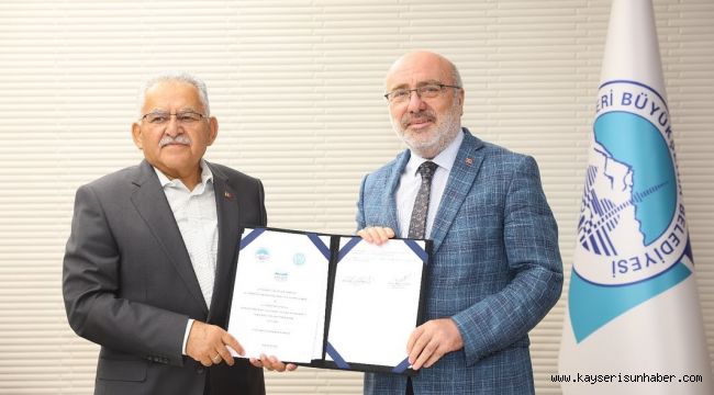 Kayseri Üniversitesi öğrencilerine sanat ve eğitim desteği