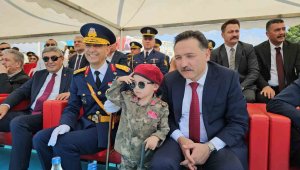 Kayseri'de Zafer Bayramı coşkusu