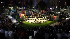 Talas'ta zafer coşkusu sanat müziği konseriyle zirve yaptı