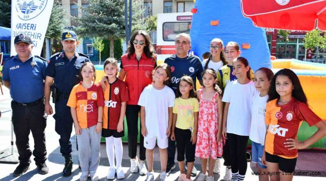 Tomarza'da "Bağımlılıkla Mücadele Yürüyüşü" düzenlendi