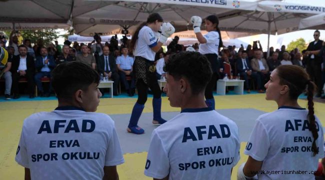 Vali Çiçek: "Erva, bir annenin feryatla yakama yapışmasıyla başladı"