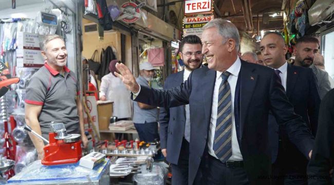 AK Parti Kayseri Teşkilatı Kapalı Çarşı'da esnaf ziyaretinde bulundu