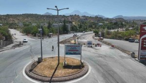 Başkan Büyükkılıç, Hacılar Kayseri Caddesi'nde 100 milyon TL'lik yatırımı inceledi
