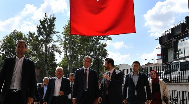 Başkan Büyükkılıç ve AK Parti Genel Başkan Yardımcısı Demir'den esnaf ziyaretleri