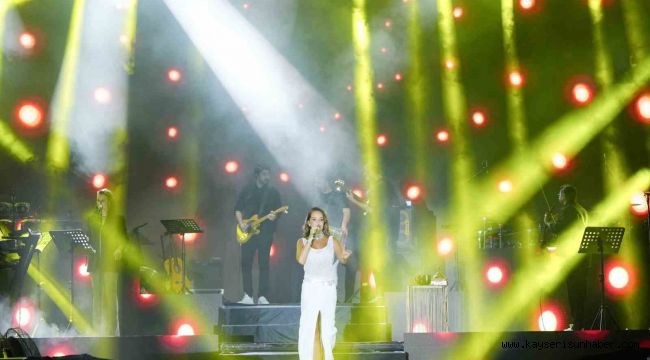 Bengü'den Kayseri'de unutulmaz performans