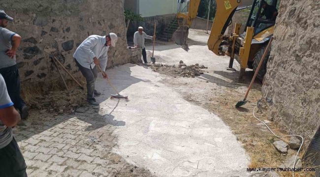 Bünyan Belediyesi'nden ilçede yol ve parke çalışmaları