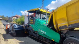 Büyükşehir'den Özvatan ilçe merkezinde 19 milyon TL'lik sıcak asfalt yatırımı