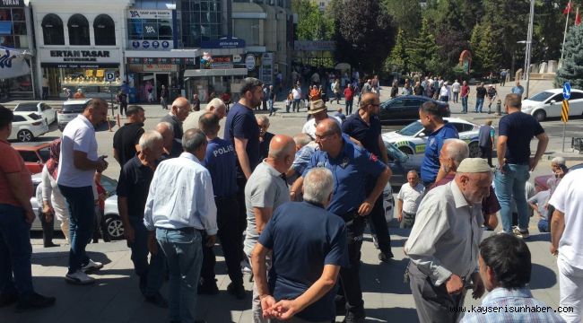 Cuma namazı çıkışı kayınbiradeni bıçakladı