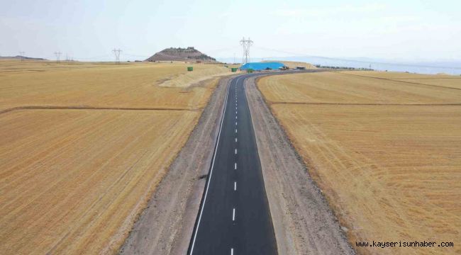 Kayseri Büyükşehir'den kırsala 350 kilometrelik yol atağı