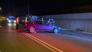 Kayseri'de iki araç kafa kafaya çarpıştı: 1 ölü, 3 yaralı