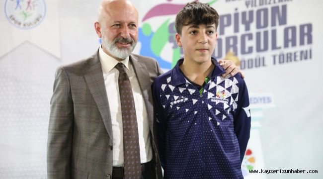 Kocasinan'ın gururu Kenan Eren Kahraman, uluslararası arenada fırtına gibi esti