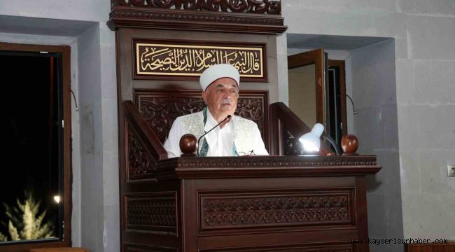 Talas'ta Kandil Gecesi dualarla ihya edildi