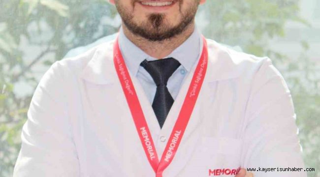 Uzmanı yüksek topuklu ayakkabılara karşı uyardı: "Doğal duruşu bozabilir"