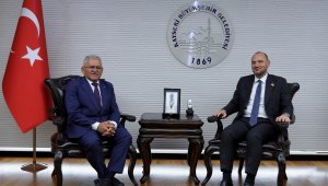 Başkan Büyükkılıç, MÜSİAD Genel Başkanı Özdemir'i ağırladı