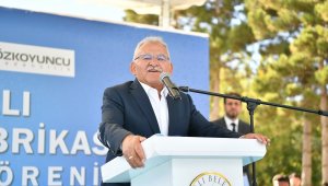 Başkan Büyükkılıç, Türkiye'nin en çok konuşulan 10 siyasetçisinden biri oldu