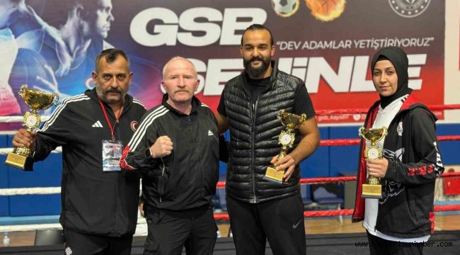 Cumhuriyete Giden Yol Muaythai Şampiyonası yapıldı