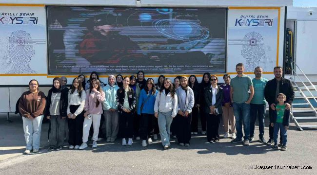 Dünya Kız Çocukları Günü'nde anlamlı etkinlik