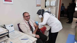 ERÜ Hastaneleri'nden sağlık çalışanlarına mevsimsel grip aşısı